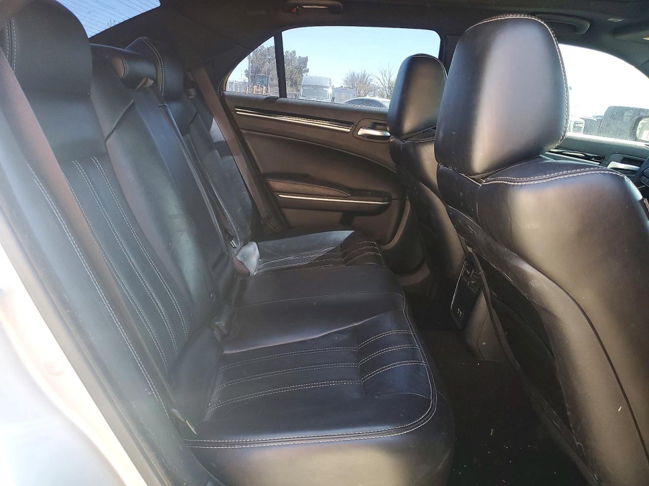 2022 Chrysler 300 S Silver vin: 2C3CCABG7NH236401