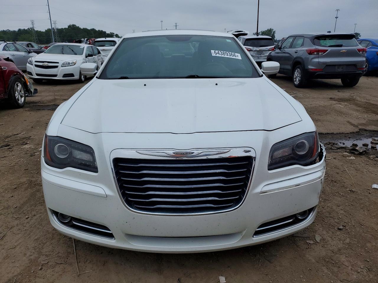 2014 Chrysler 300 S White vin: 2C3CCABG8EH355512