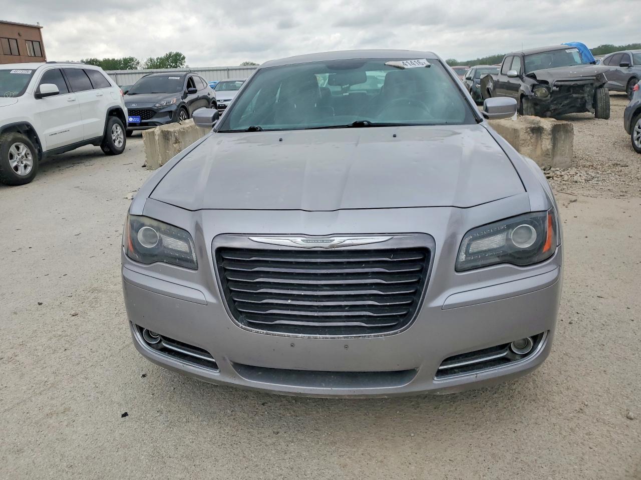 2014 Chrysler 300 S Silver vin: 2C3CCABG8EH361181