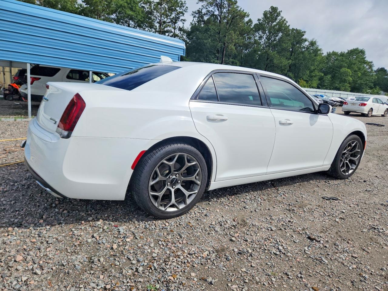 2015 Chrysler 300 S White vin: 2C3CCABG8FH772873
