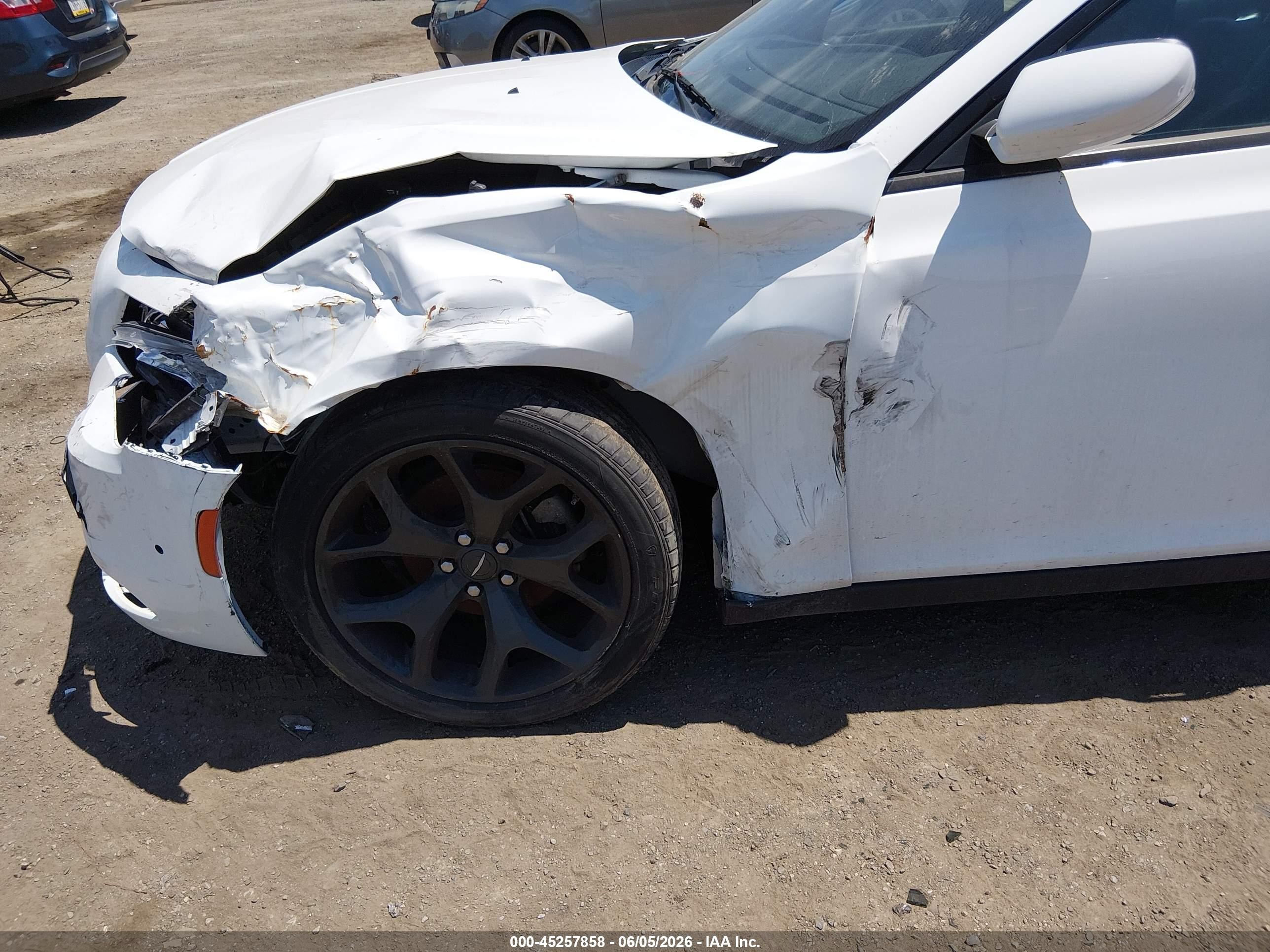 2022 Chrysler 300 S White vin: 2C3CCABG8NH127204