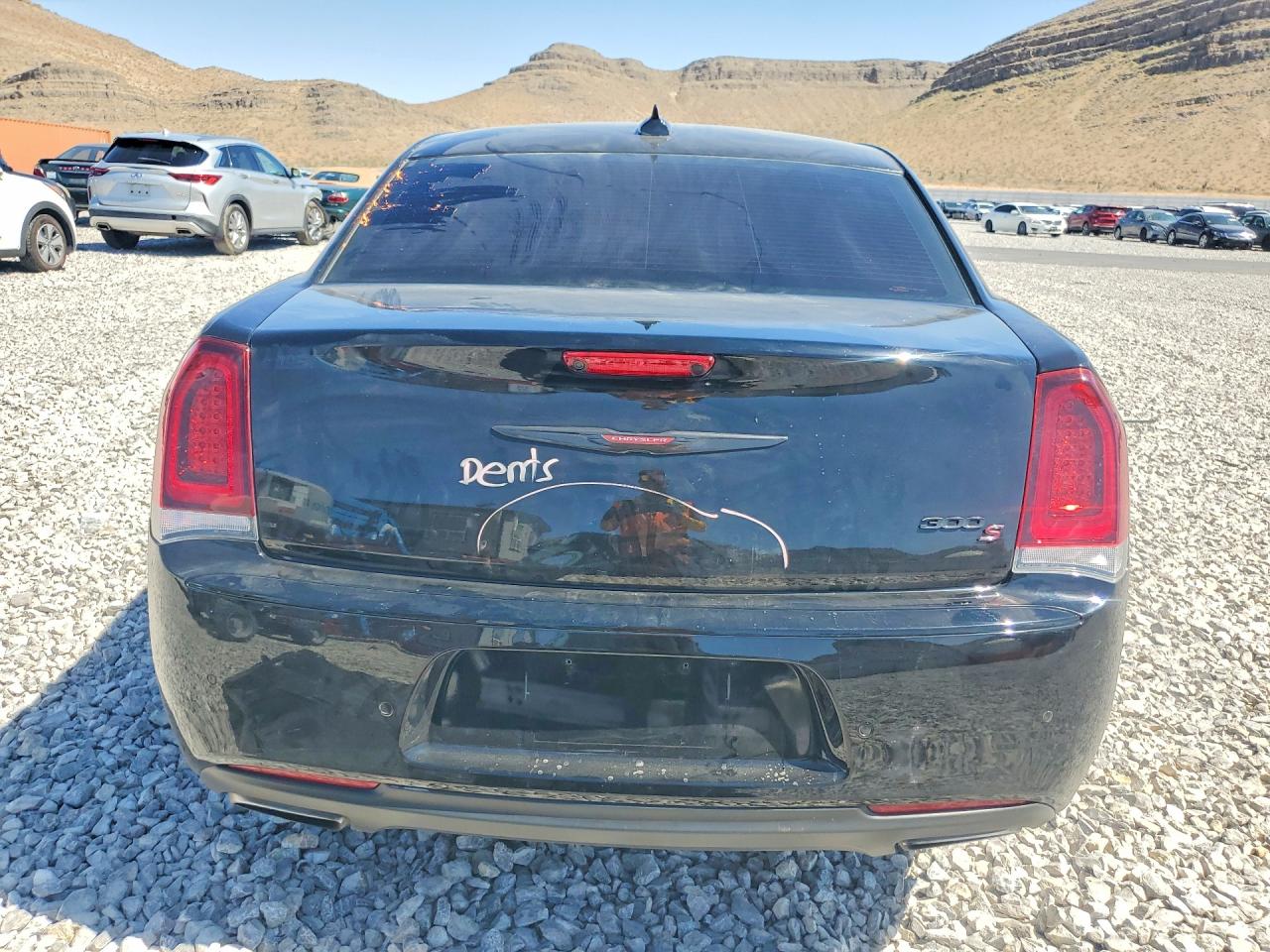 2022 Chrysler 300 S Black vin: 2C3CCABG8NH236553