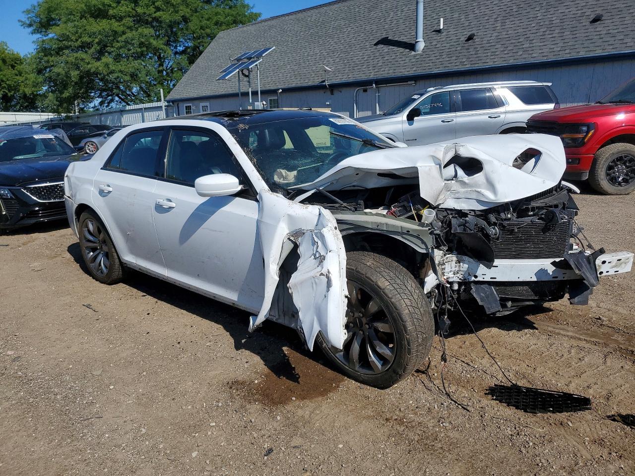2014 Chrysler 300 S White vin: 2C3CCABG9EH303807