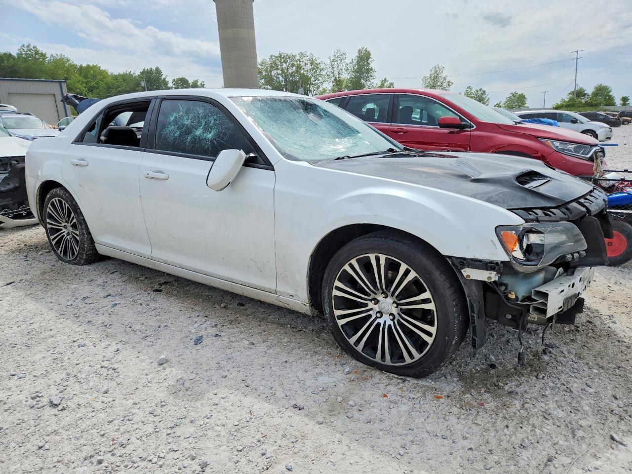 2014 Chrysler 300 S White vin: 2C3CCABG9EH375381