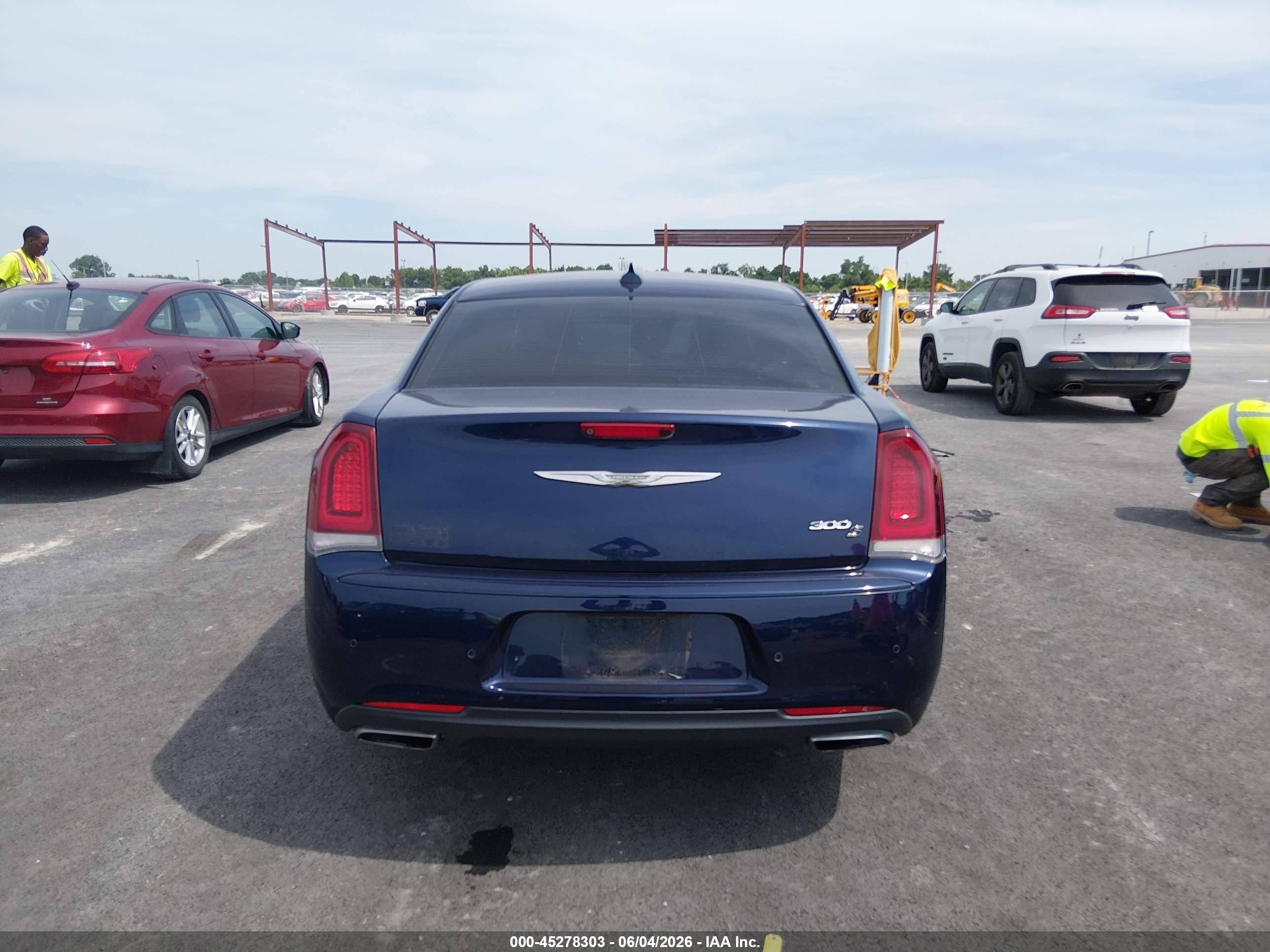 2015 Chrysler 300 300s Blue vin: 2C3CCABG9FH763664