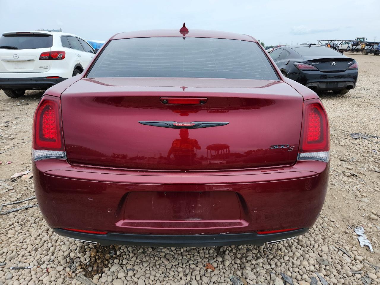 2023 Chrysler 300 S Red vin: 2C3CCABG9PH562140