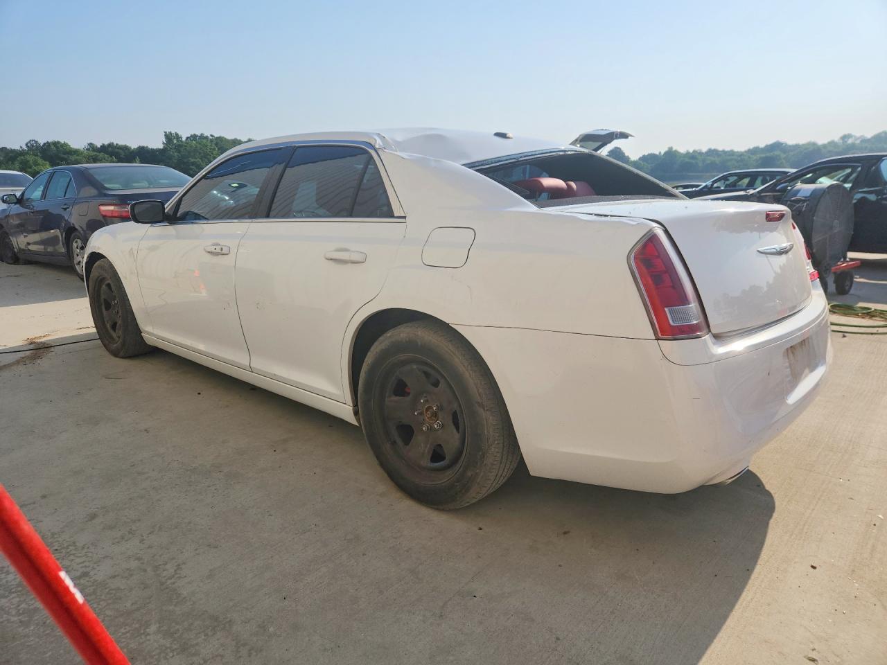 2013 Chrysler 300 S White vin: 2C3CCABGXDH530065