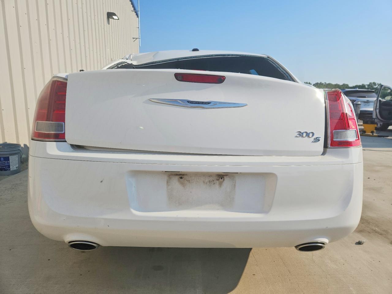 2013 Chrysler 300 S White vin: 2C3CCABGXDH530065