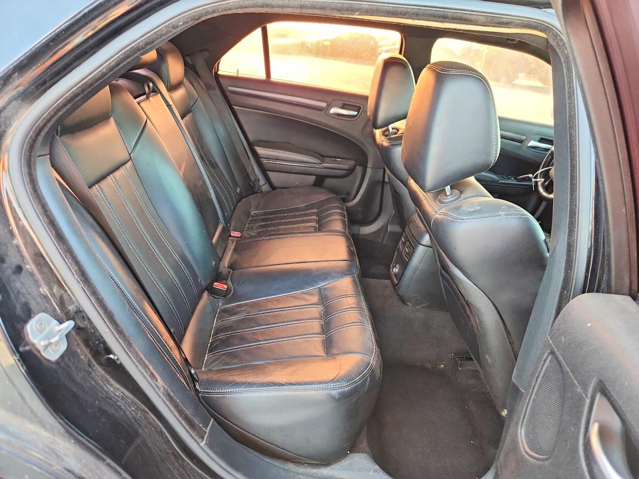 2013 Chrysler 300 S Black vin: 2C3CCABGXDH658645