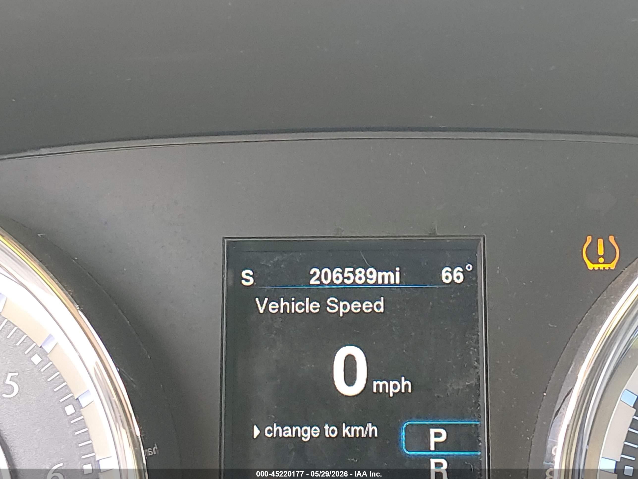 2014 Chrysler 300   Red vin: 2C3CCABGXEH222203