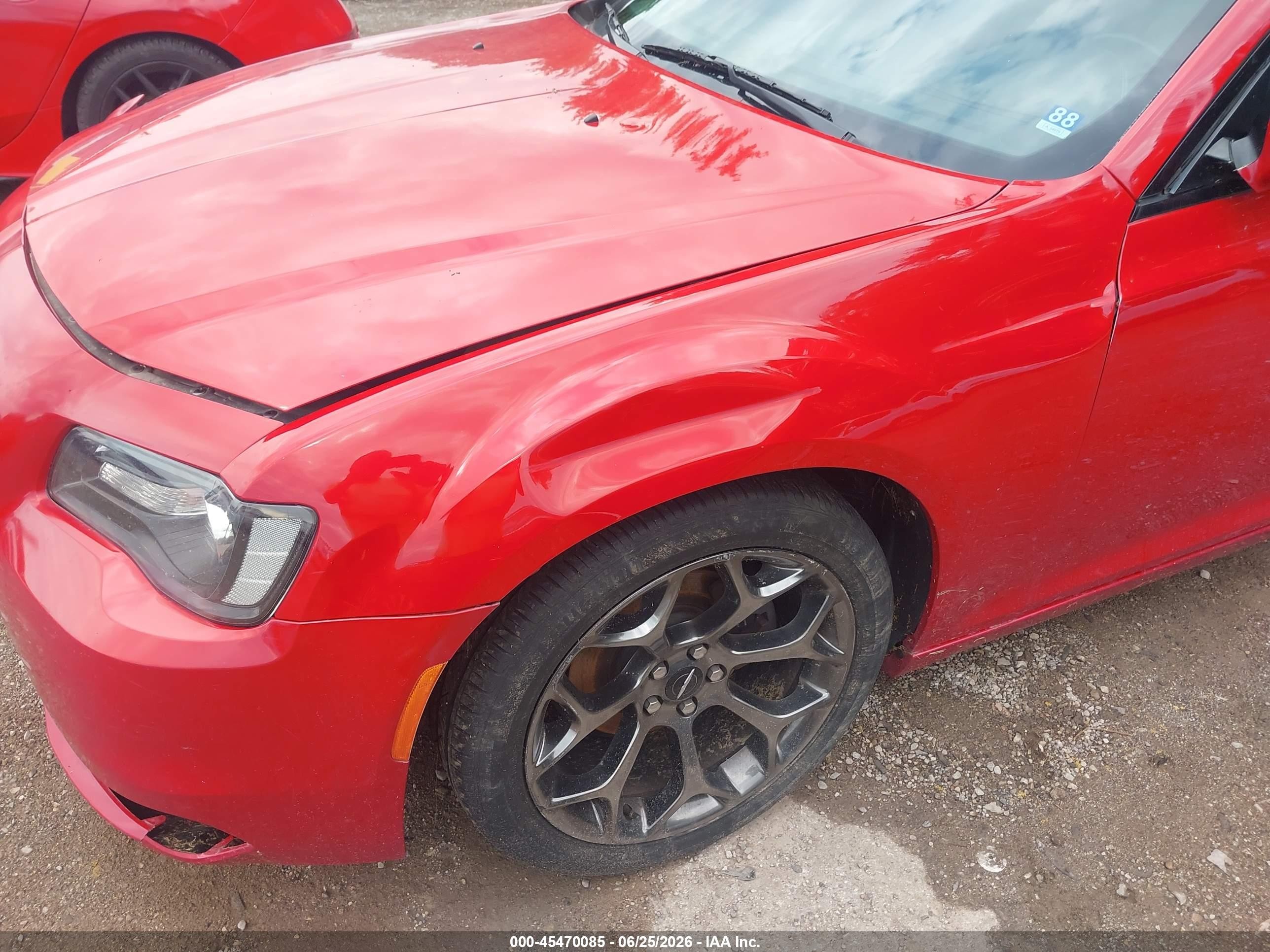 2015 Chrysler 300 300s Red vin: 2C3CCABGXFH903964
