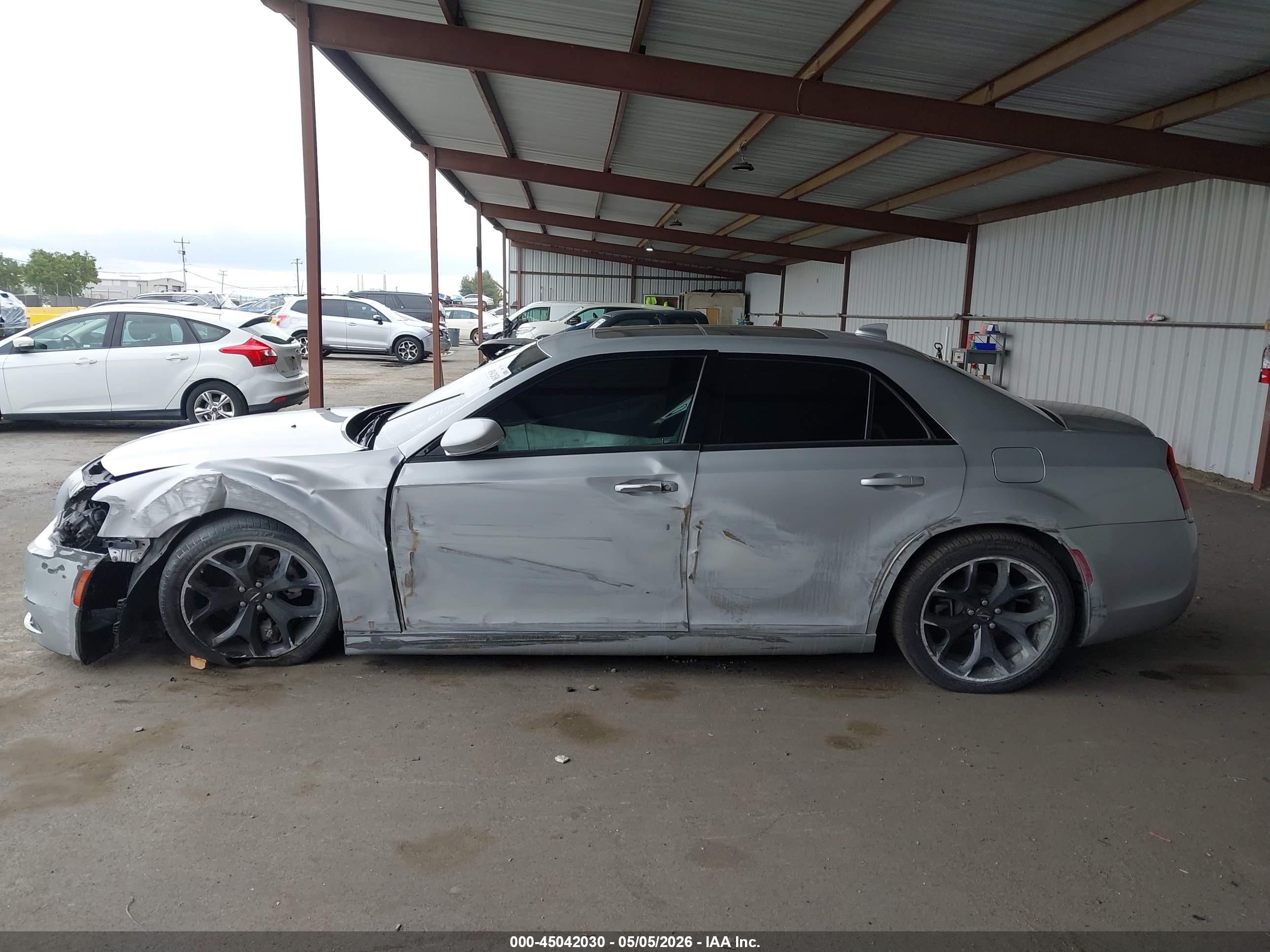 2022 Chrysler 300 S Silver vin: 2C3CCABGXNH205272