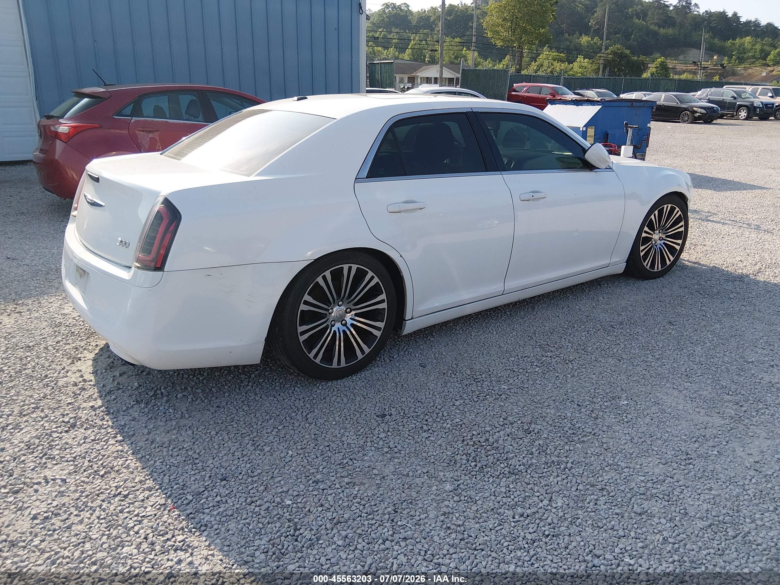 2013 Chrysler 300 300s White vin: 2C3CCABT1DH681695