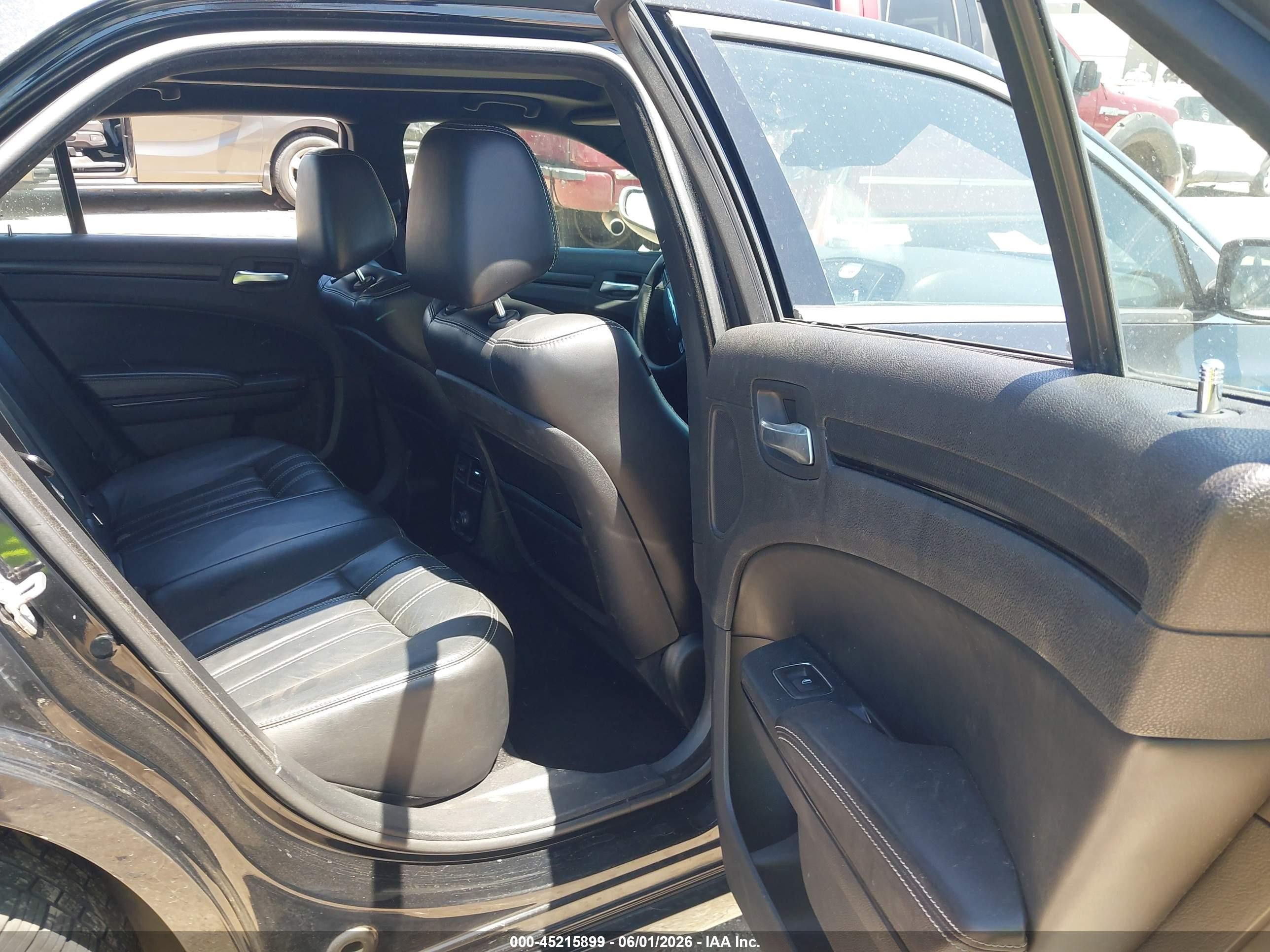2014 Chrysler 300 300s Черный vin: 2C3CCABT8EH179297