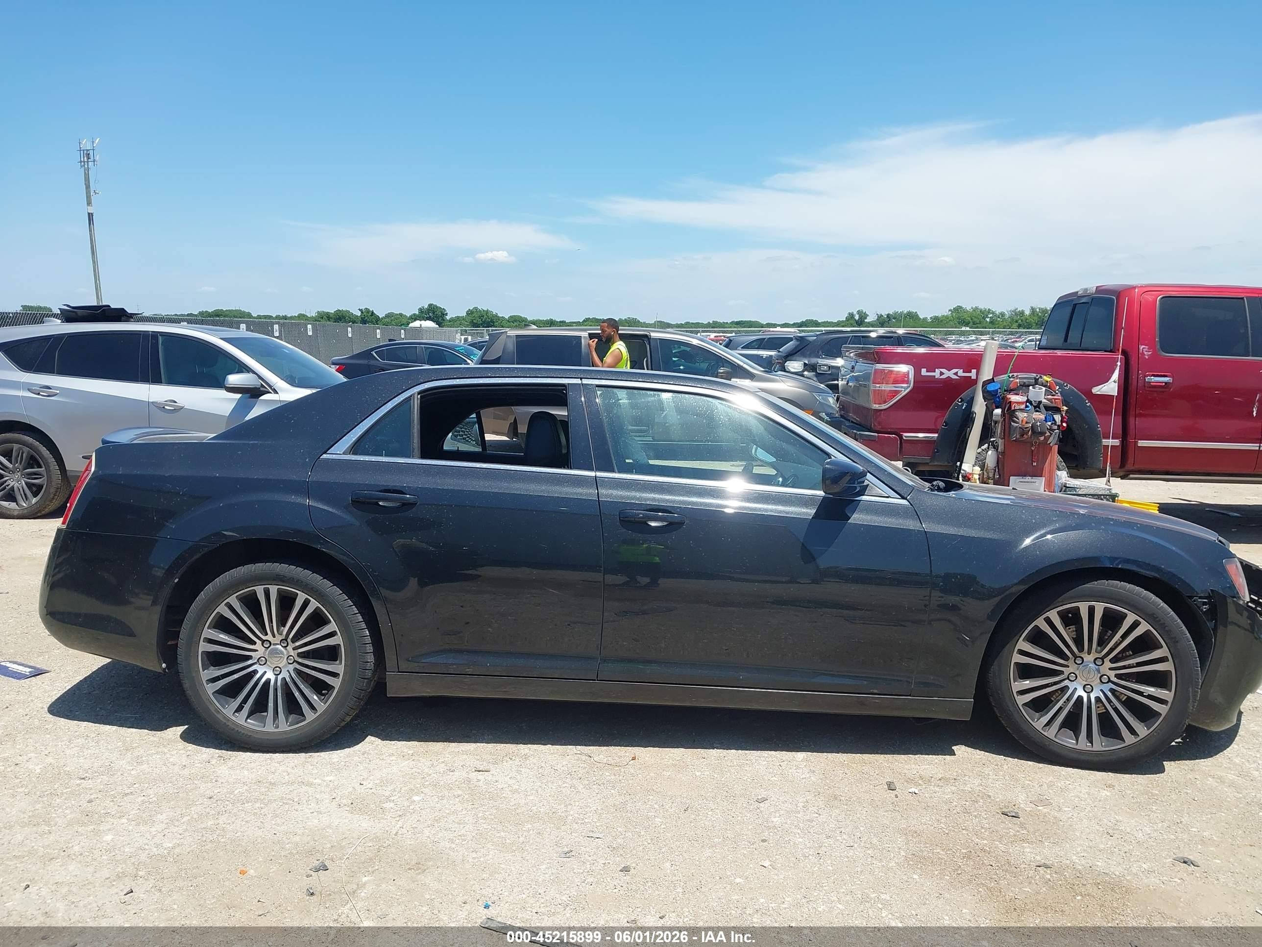 2014 Chrysler 300 300s Черный vin: 2C3CCABT8EH179297