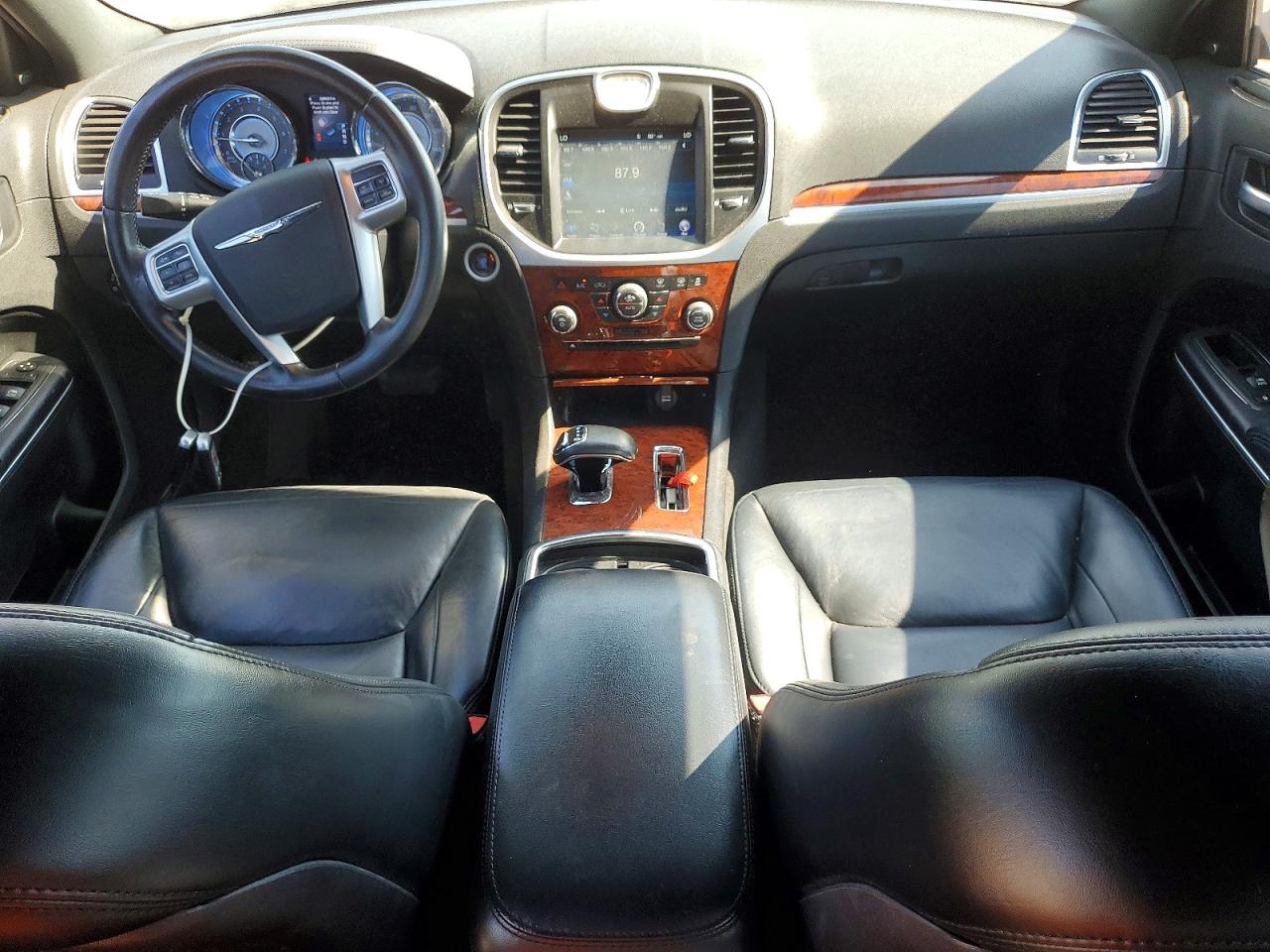 2012 Chrysler 300 Limited White vin: 2C3CCACG0CH200612