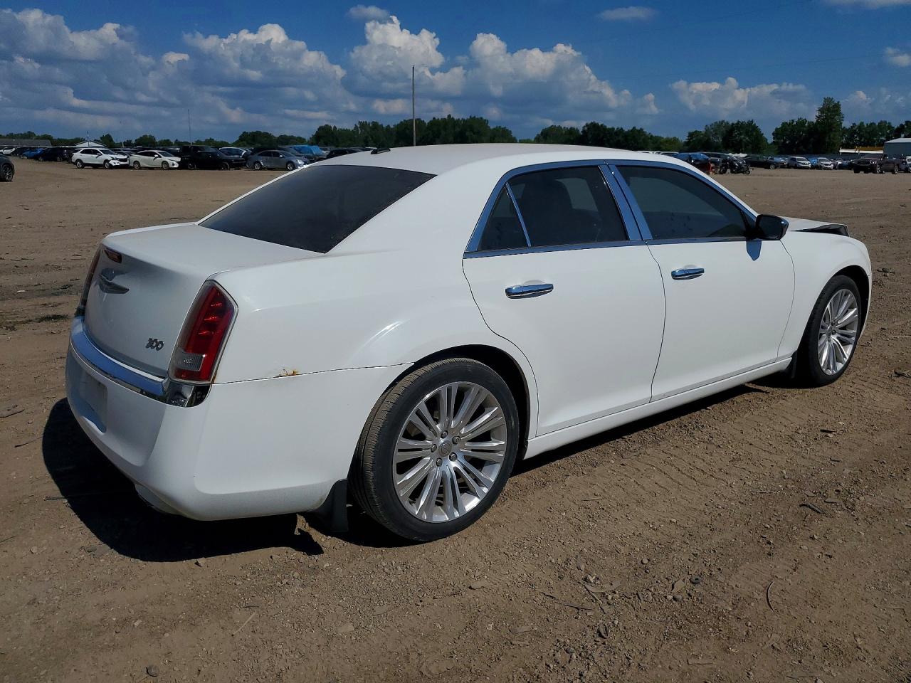 2012 Chrysler 300 Limited White vin: 2C3CCACG0CH200612