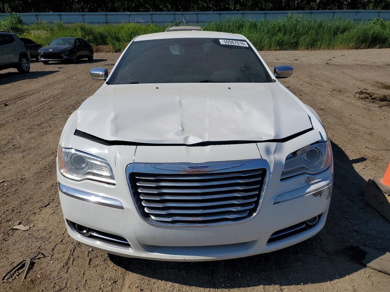 2012 Chrysler 300 Limited White vin: 2C3CCACG0CH200612