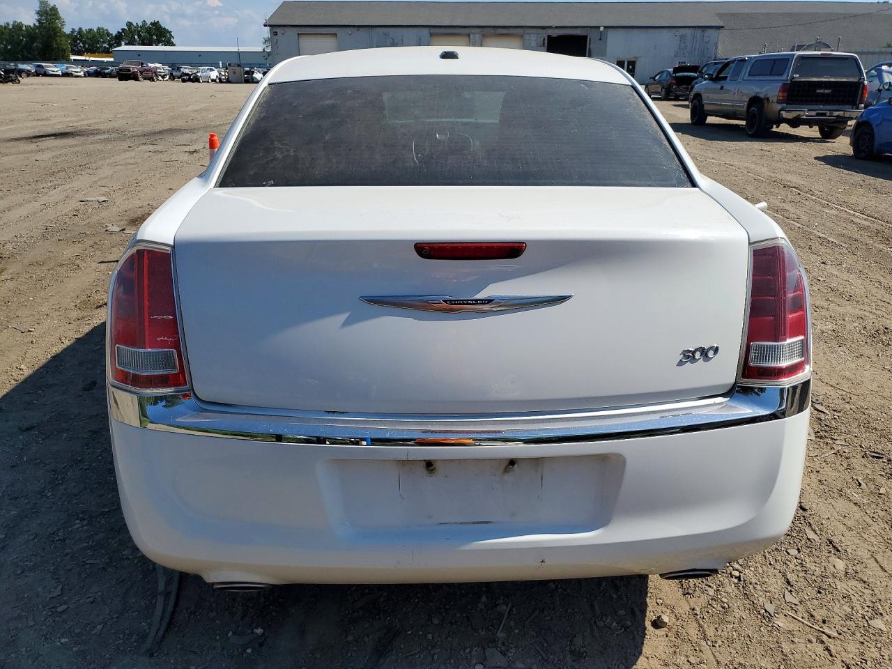 2012 Chrysler 300 Limited White vin: 2C3CCACG0CH200612