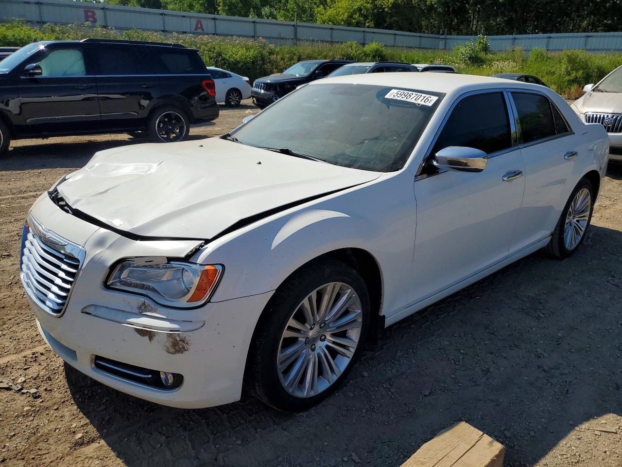 2012 Chrysler 300 Limited Белый vin: 2C3CCACG0CH200612