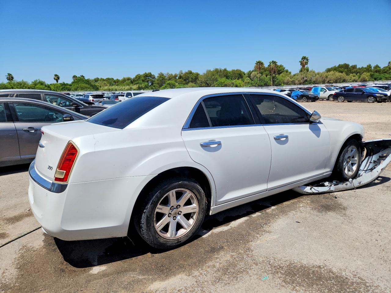 2012 Chrysler 300 Limited White vin: 2C3CCACG1CH254050