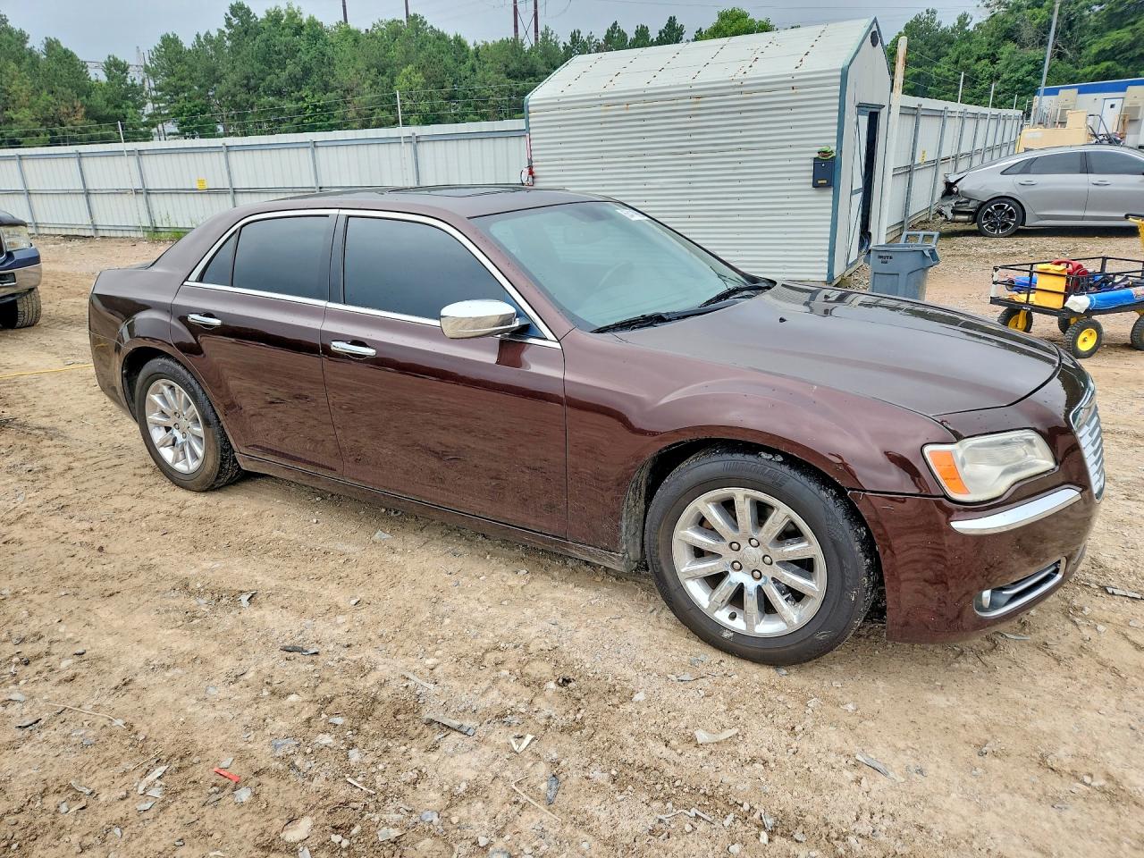 2012 Chrysler 300 Limited Коричневый vin: 2C3CCACG2CH223793