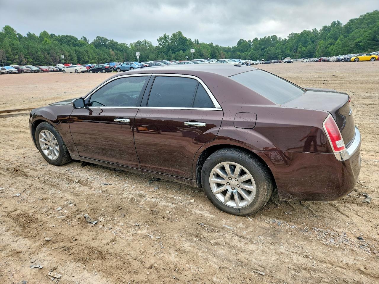 2012 Chrysler 300 Limited Коричневый vin: 2C3CCACG2CH223793