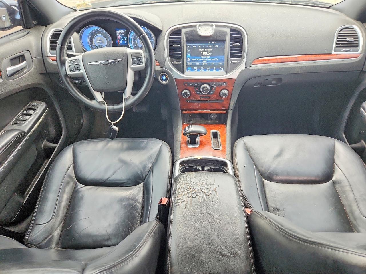 2012 Chrysler 300 Limited Коричневый vin: 2C3CCACG2CH223793