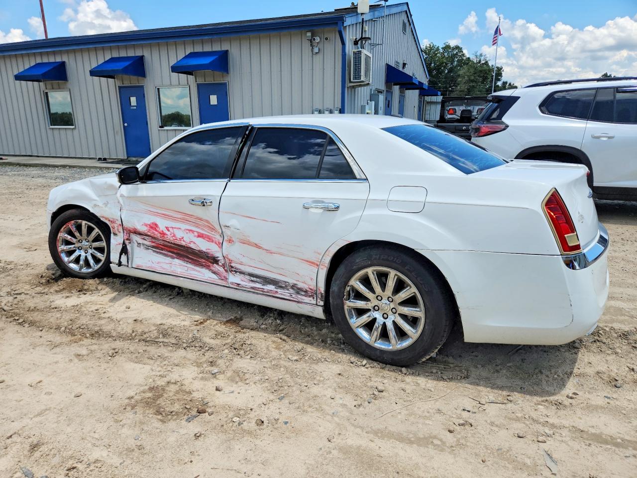 2012 Chrysler 300 Limited White vin: 2C3CCACG3CH179528