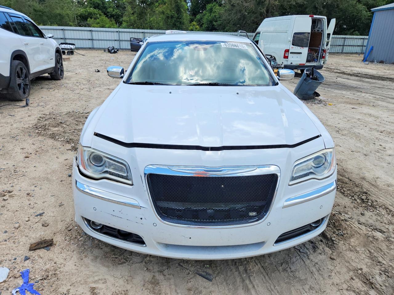 2012 Chrysler 300 Limited White vin: 2C3CCACG3CH179528