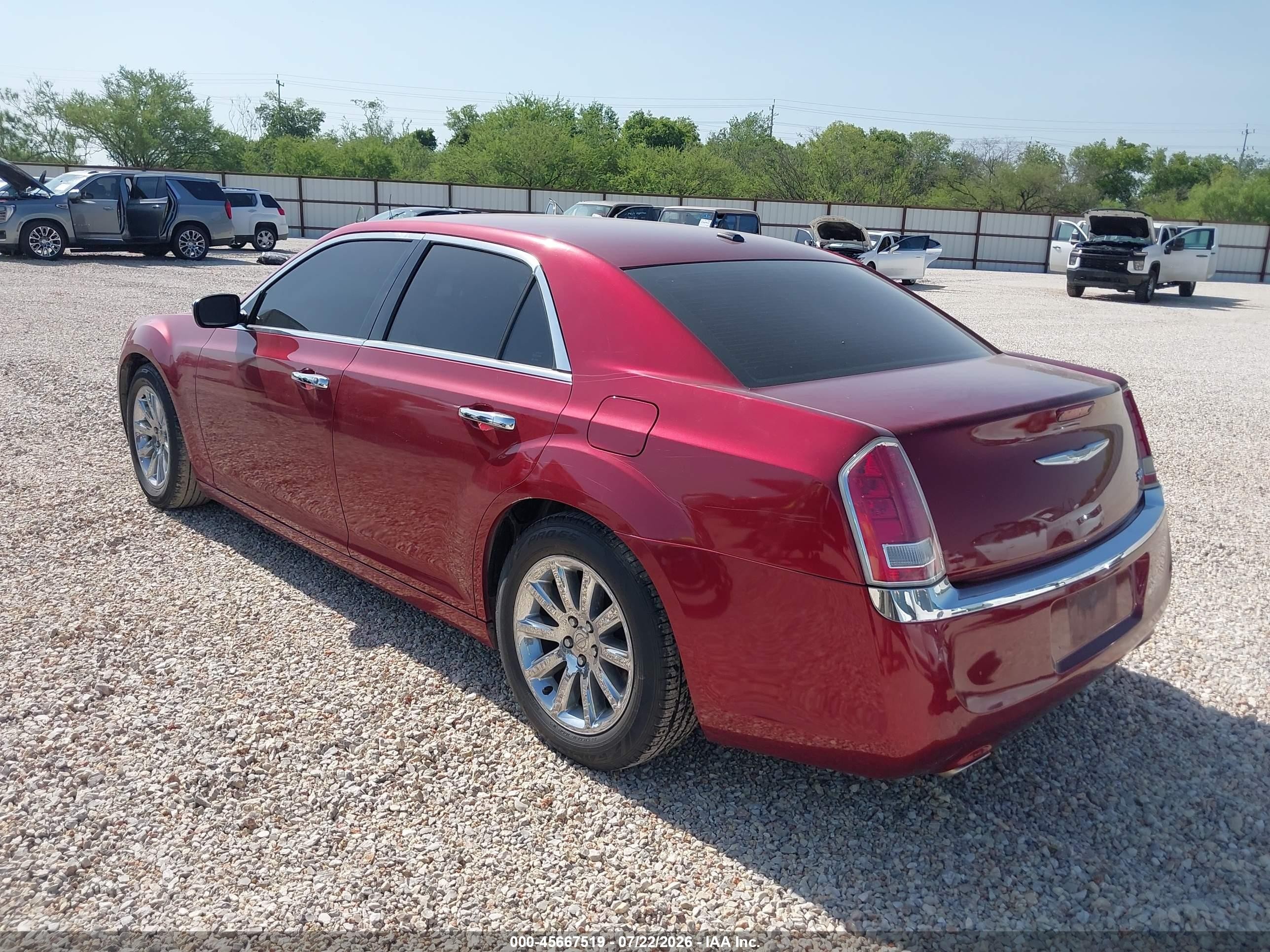 2012 Chrysler 300 Limited Red vin: 2C3CCACG3CH243163