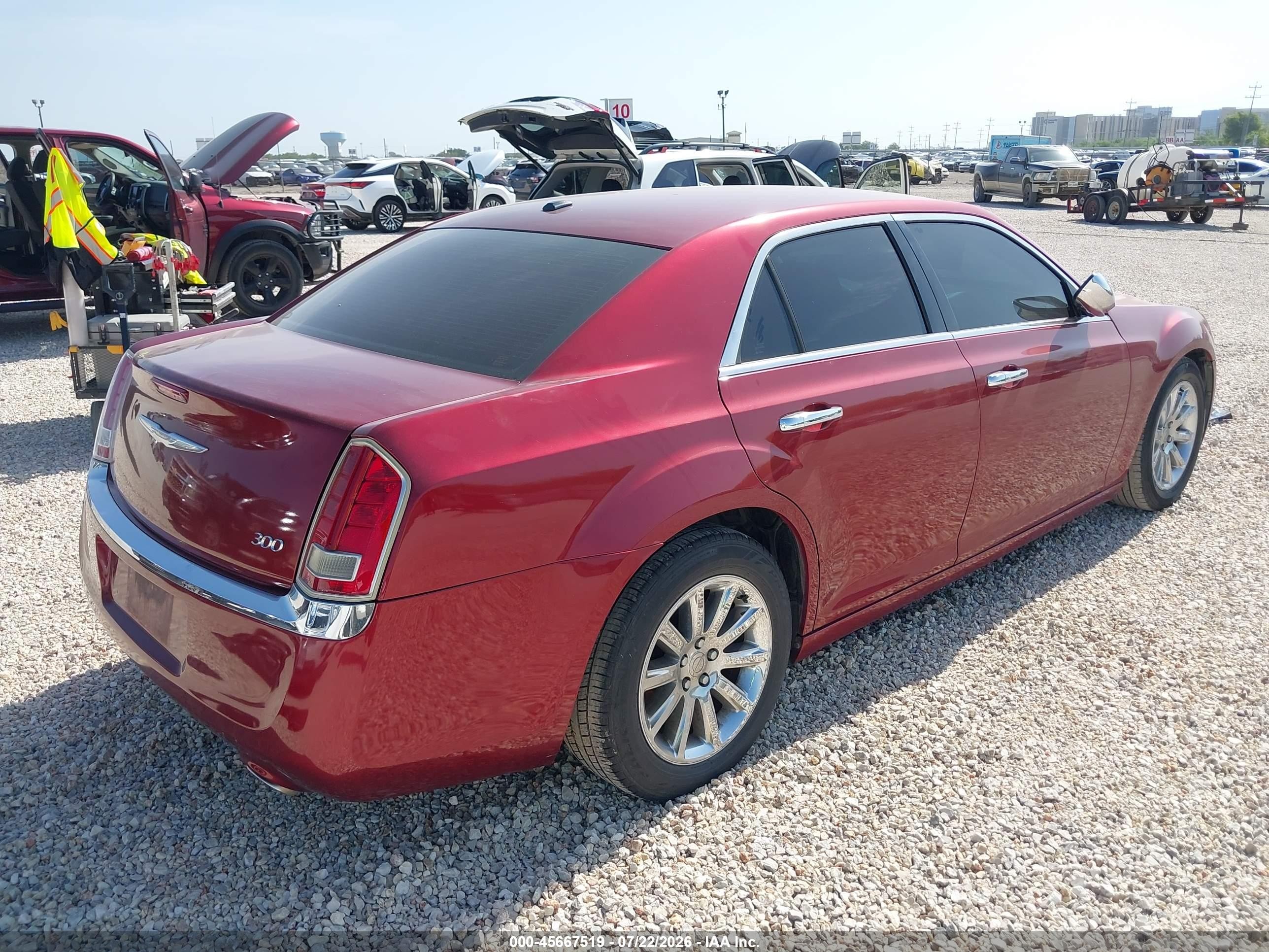 2012 Chrysler 300 Limited Red vin: 2C3CCACG3CH243163