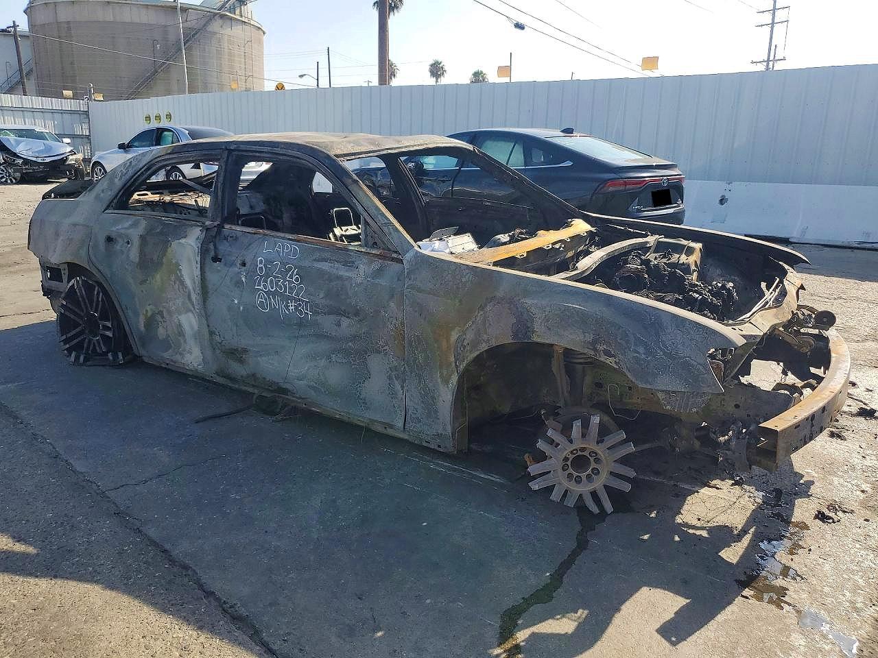 2012 Chrysler 300 Limited Burn vin: 2C3CCACG4CH308697