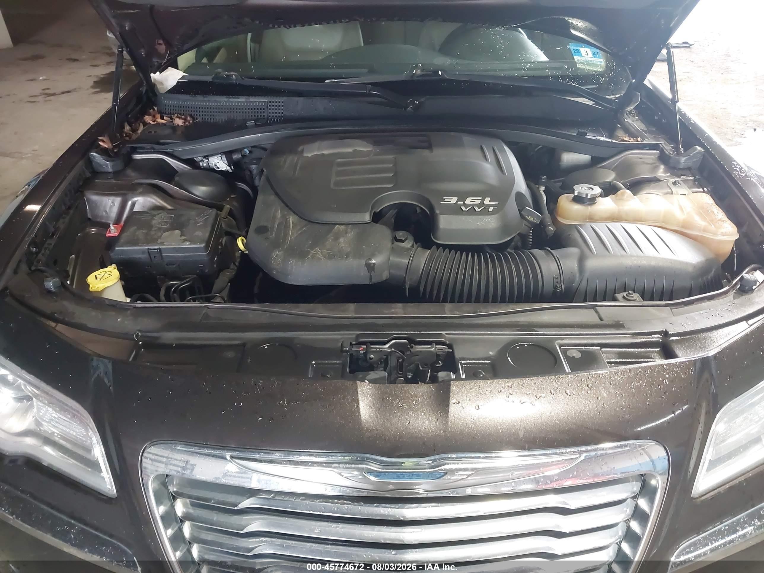 2012 Chrysler 300 Limited Brown vin: 2C3CCACG5CH138950