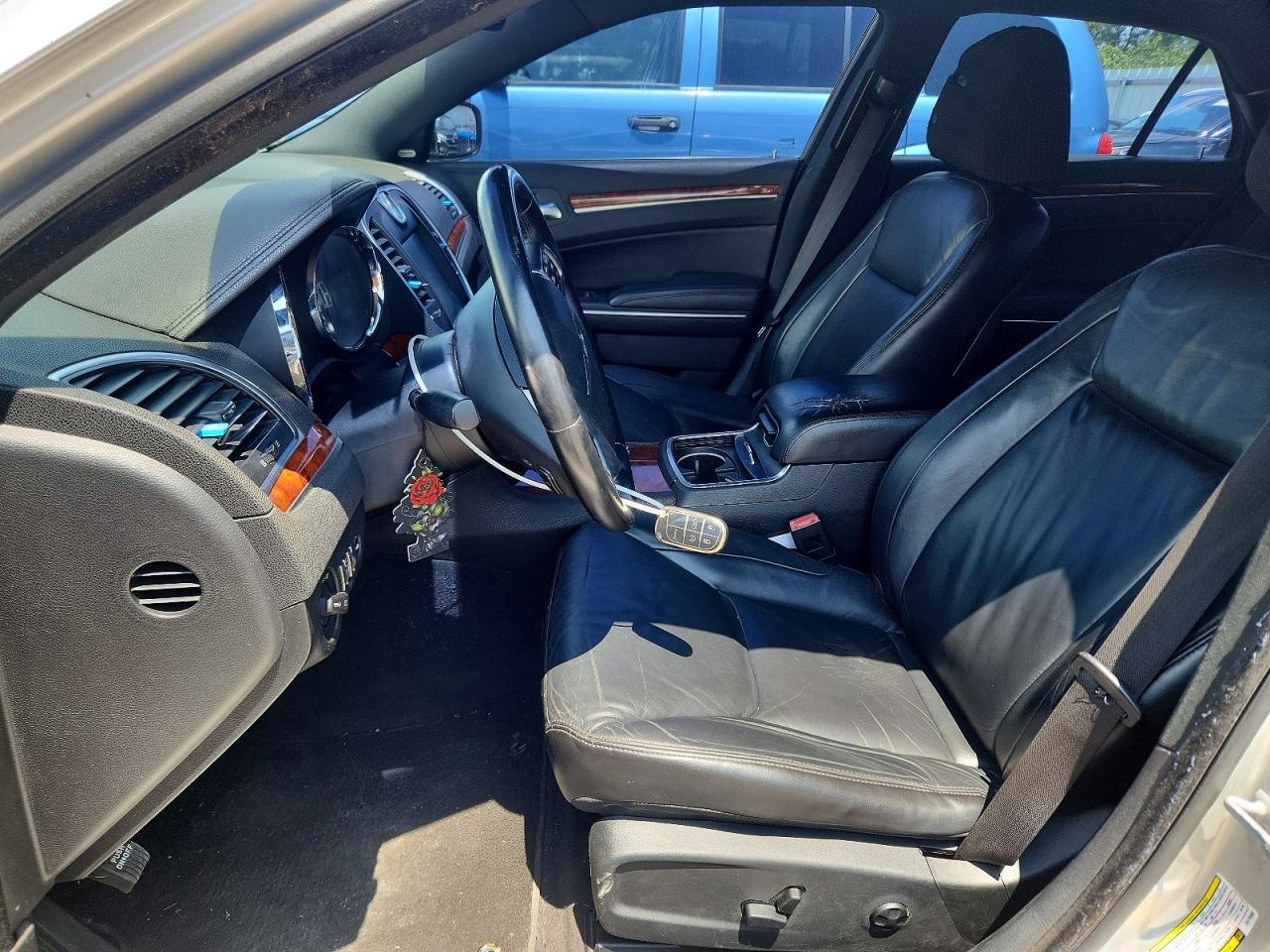 2012 Chrysler 300 Limited Silver vin: 2C3CCACG5CH175593