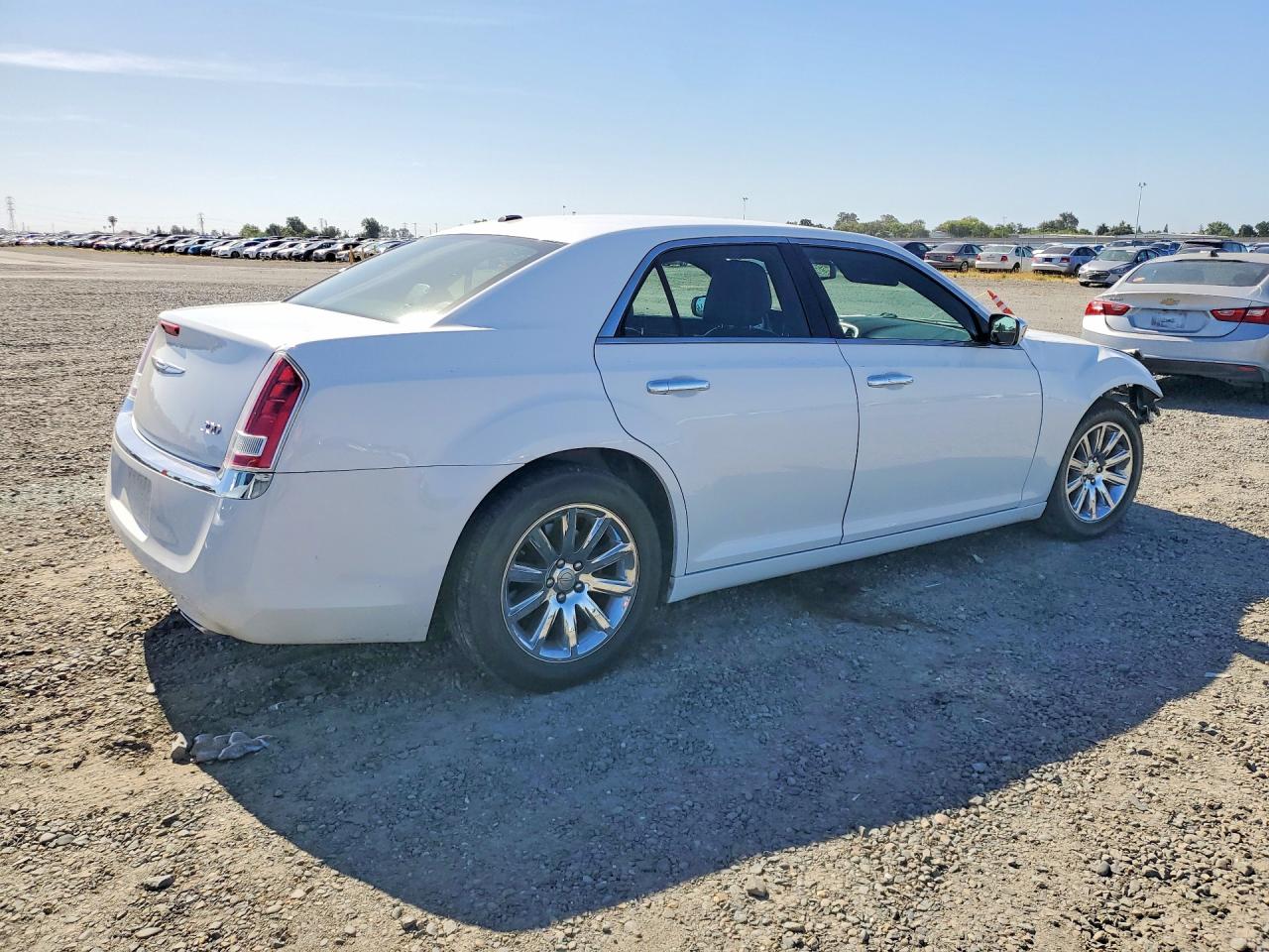 2012 Chrysler 300 Limited White vin: 2C3CCACG5CH205885