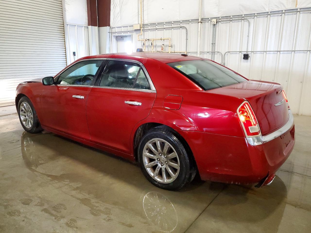 2012 Chrysler 300 Limited Red vin: 2C3CCACG6CH265822