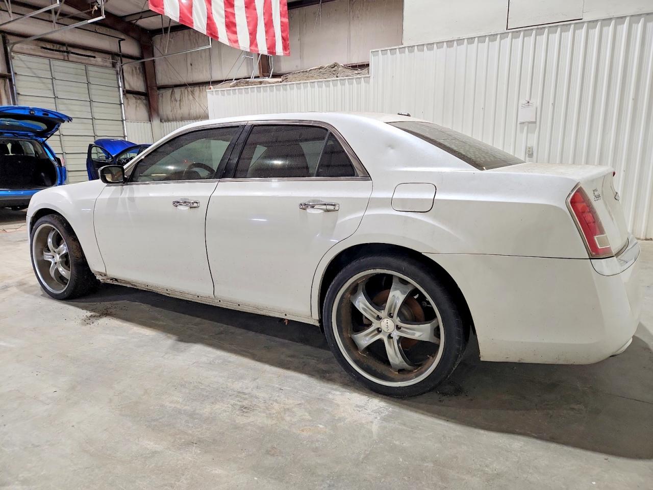 2012 Chrysler 300 Limited White vin: 2C3CCACG7CH115489