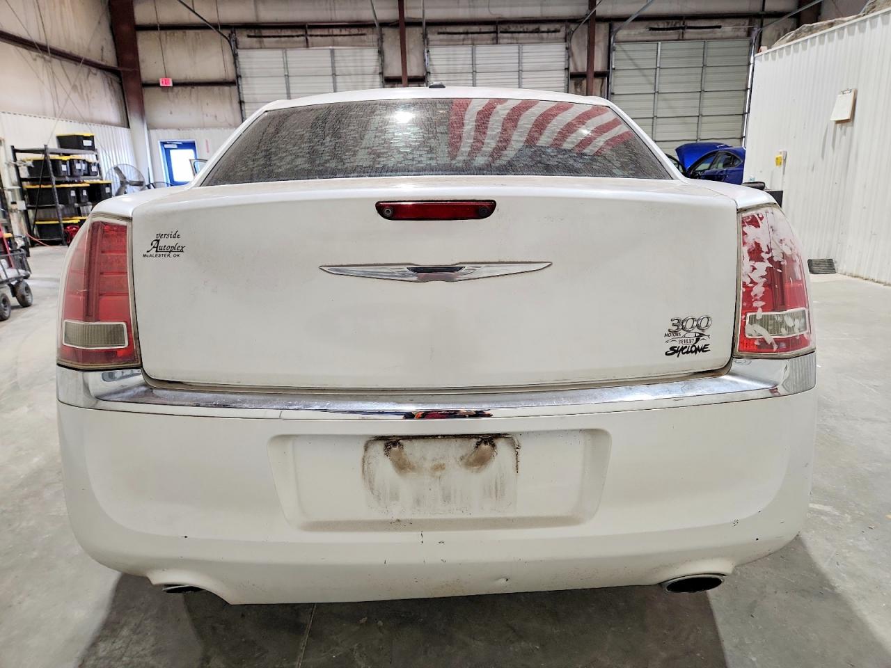 2012 Chrysler 300 Limited White vin: 2C3CCACG7CH115489