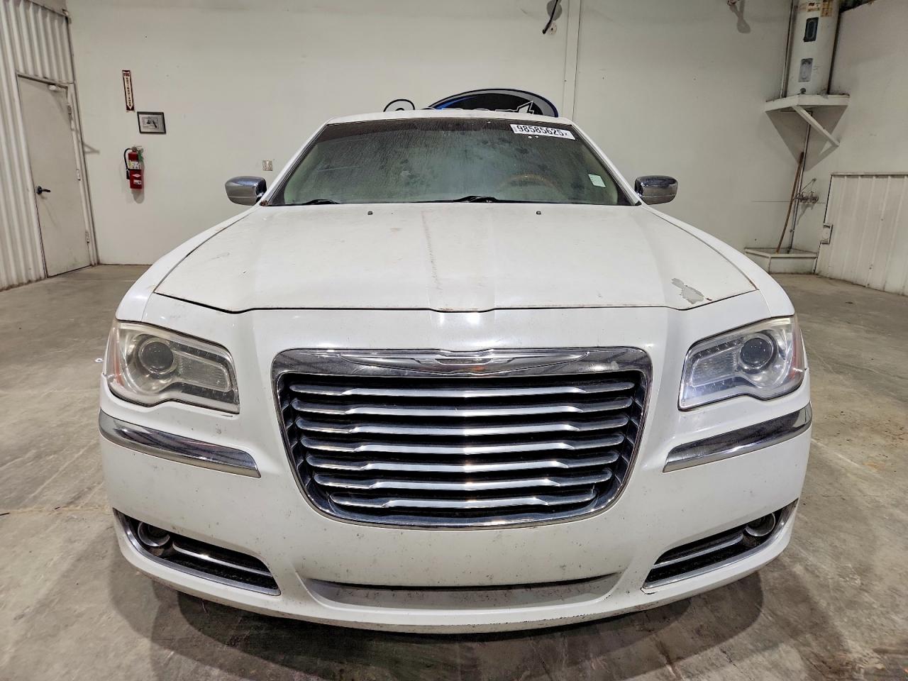 2012 Chrysler 300 Limited White vin: 2C3CCACG7CH115489