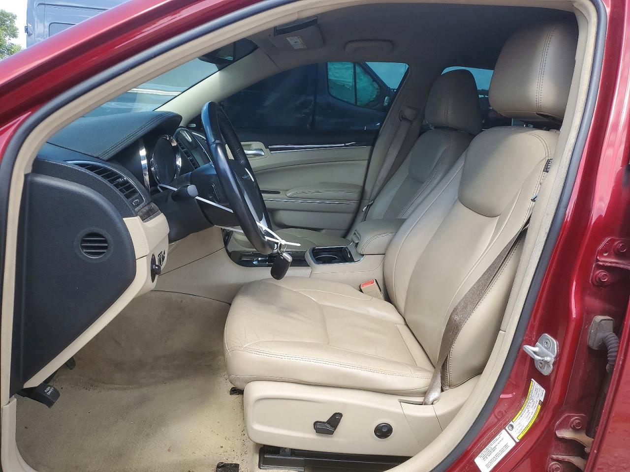 2012 Chrysler 300 Limited Burgundy vin: 2C3CCACG7CH265750
