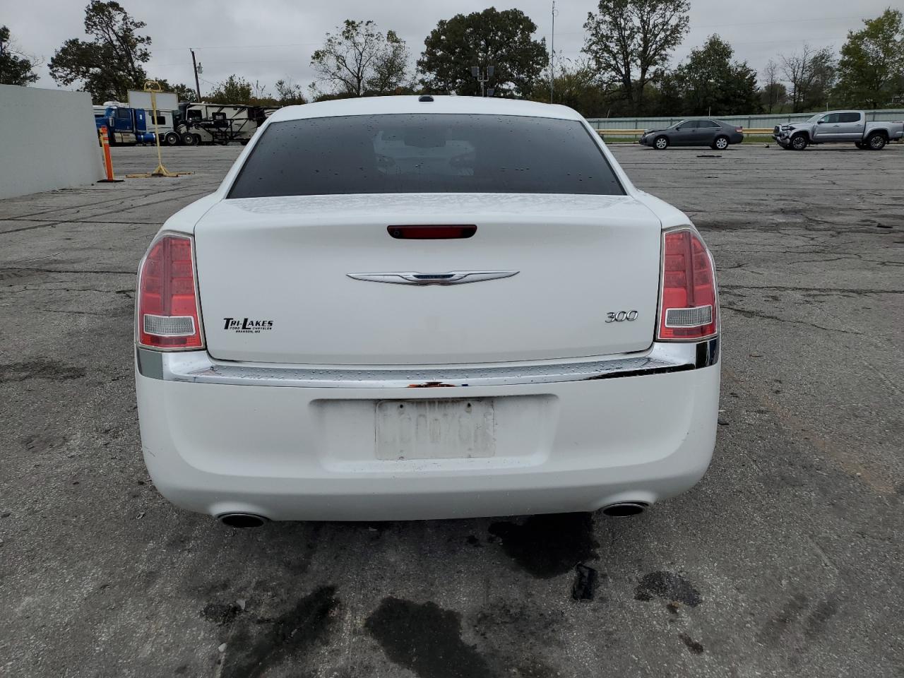 2012 Chrysler 300 Limited White vin: 2C3CCACG7CH274366