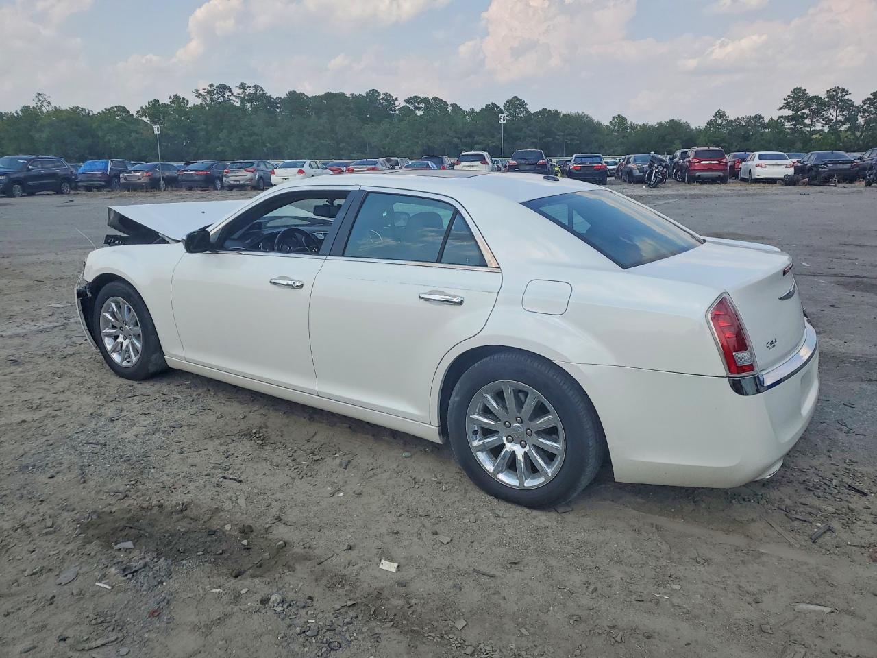 2012 Chrysler 300 Limited White vin: 2C3CCACG7CH274951