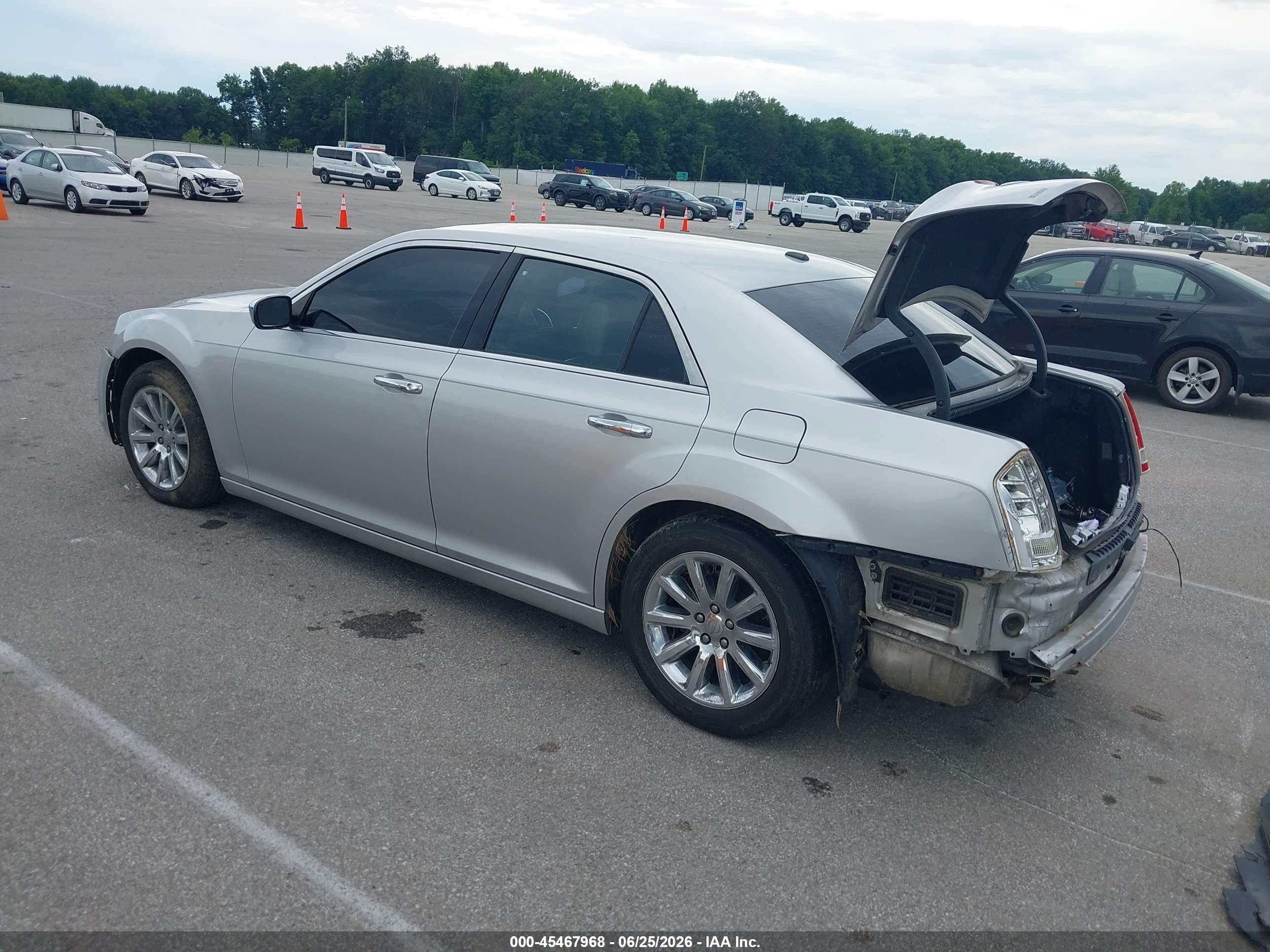 2012 Chrysler 300 Limited Silver vin: 2C3CCACG8CH113329