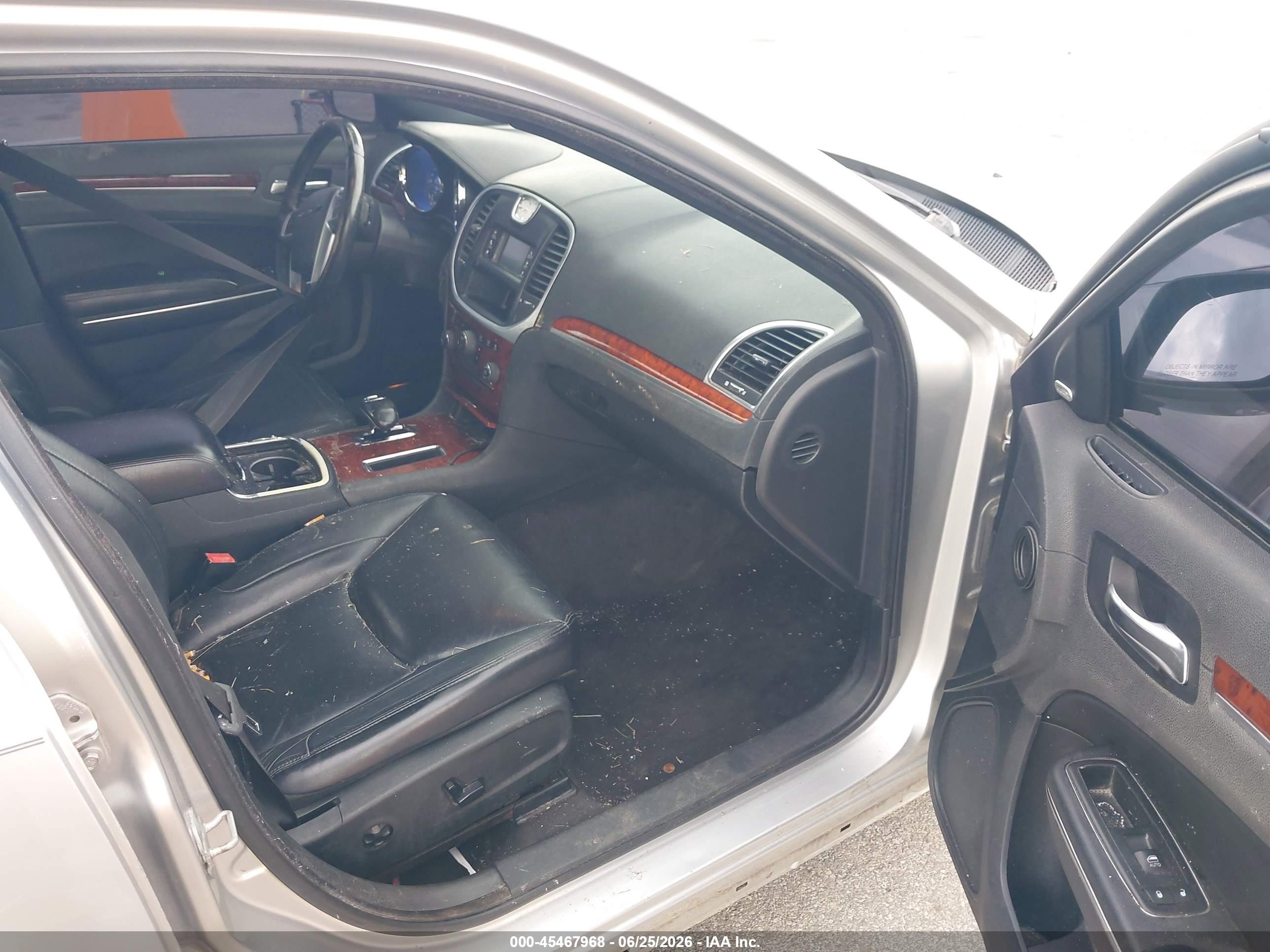 2012 Chrysler 300 Limited Silver vin: 2C3CCACG8CH113329