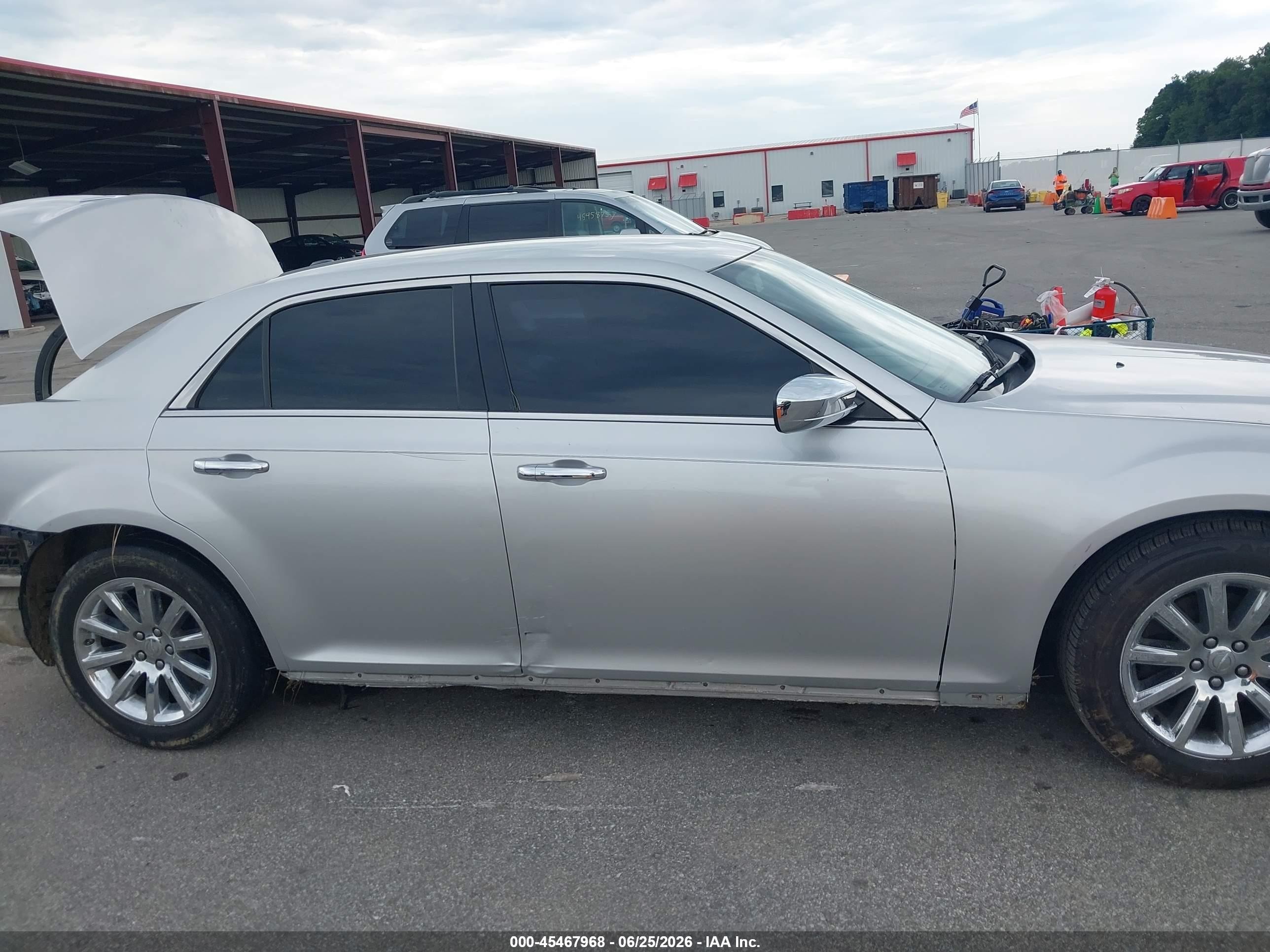 2012 Chrysler 300 Limited Silver vin: 2C3CCACG8CH113329