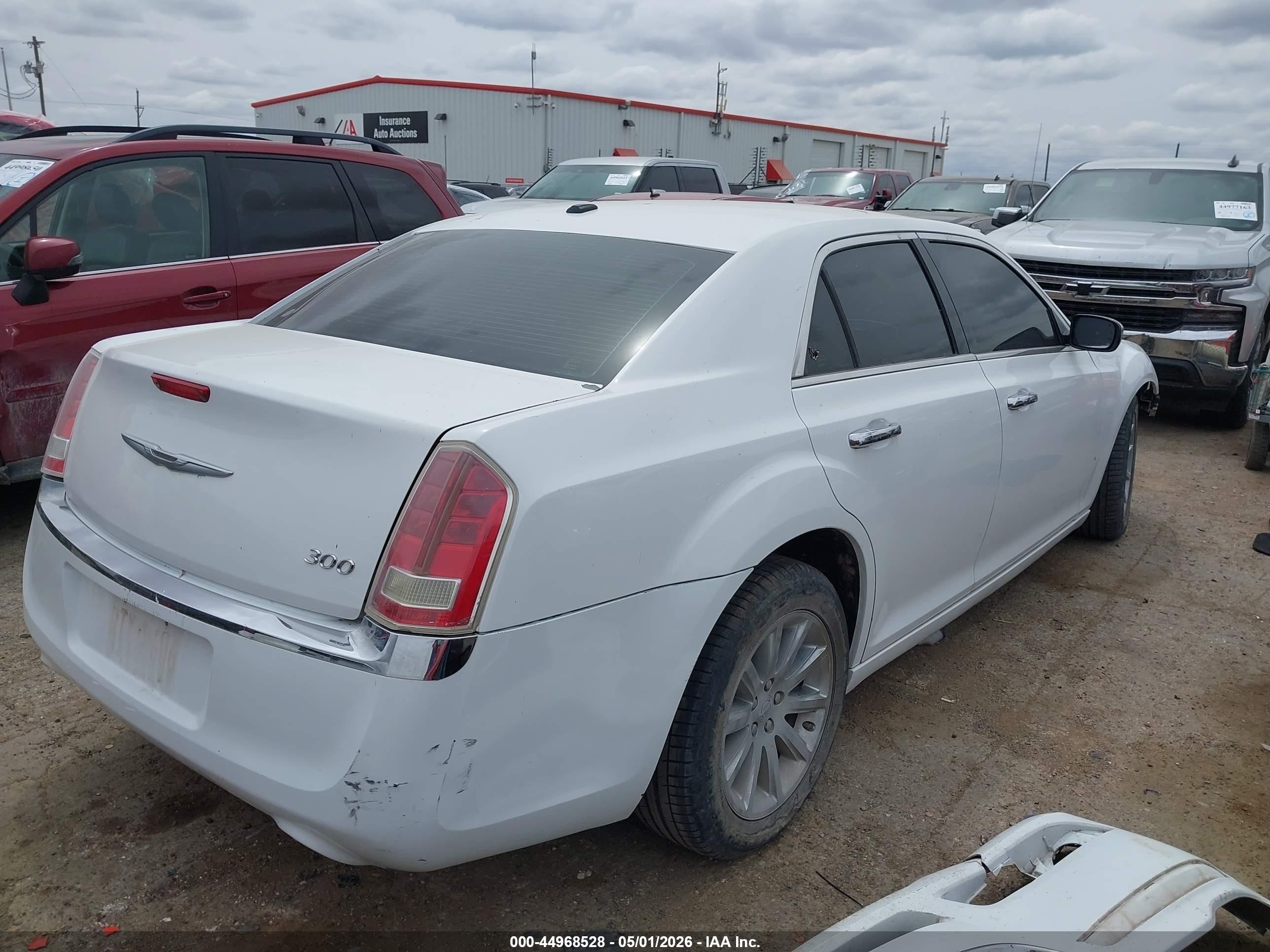 2012 Chrysler 300 Limited White vin: 2C3CCACG8CH192873