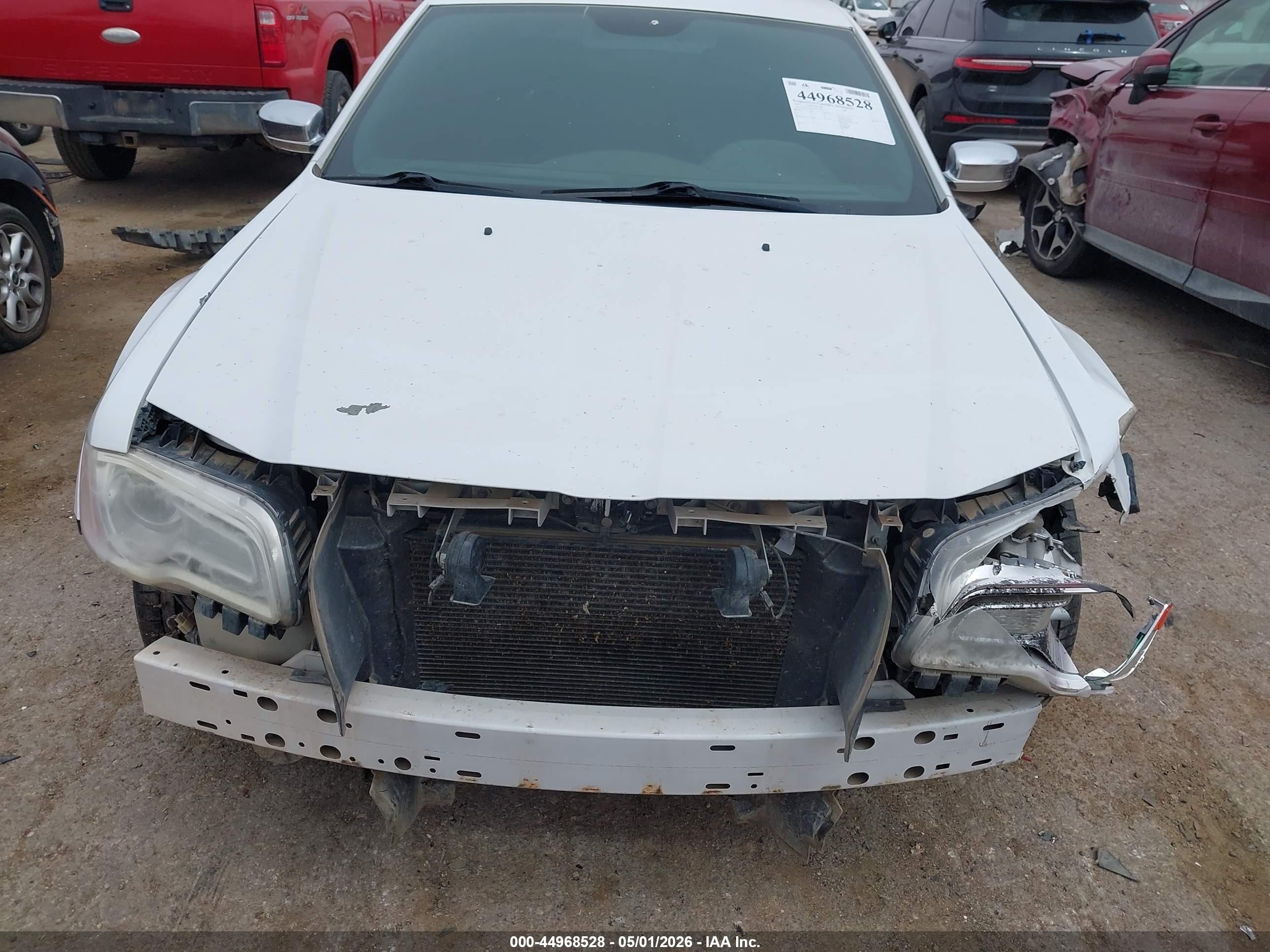 2012 Chrysler 300 Limited White vin: 2C3CCACG8CH192873