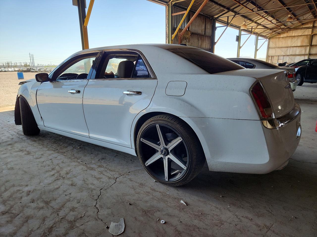 2012 Chrysler 300 Limited White vin: 2C3CCACG8CH204200
