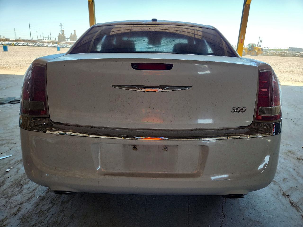 2012 Chrysler 300 Limited White vin: 2C3CCACG8CH204200